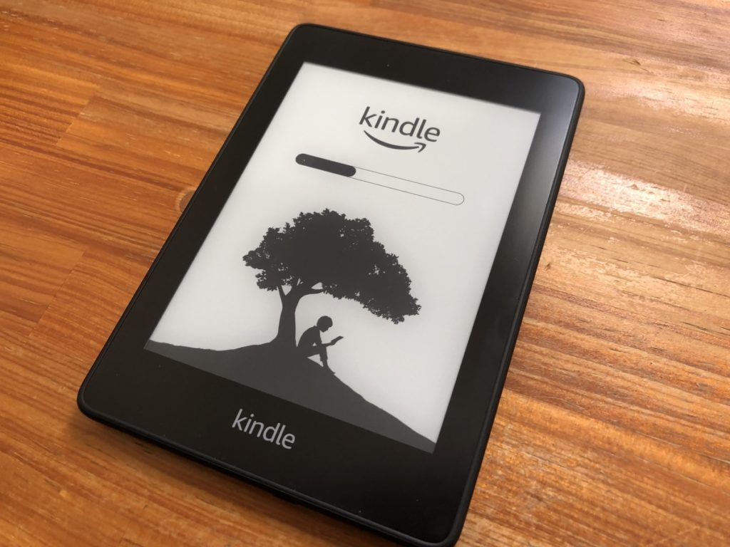 Kindle操作】KindlePaperwhiteを再起動・リセットする方法、これ